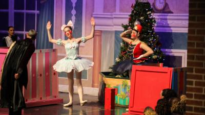 Kissing Doll (Sofia Siano) and Nutcracker (Sofie Krivitsky)